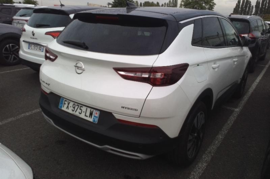 Opel Grandland X 2021 фото 2