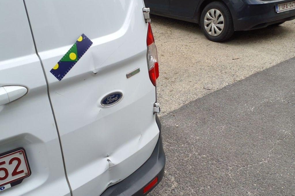 Ford Transit Courier 2016 photo 7