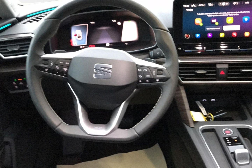 SEAT Leon 2020 фото 4