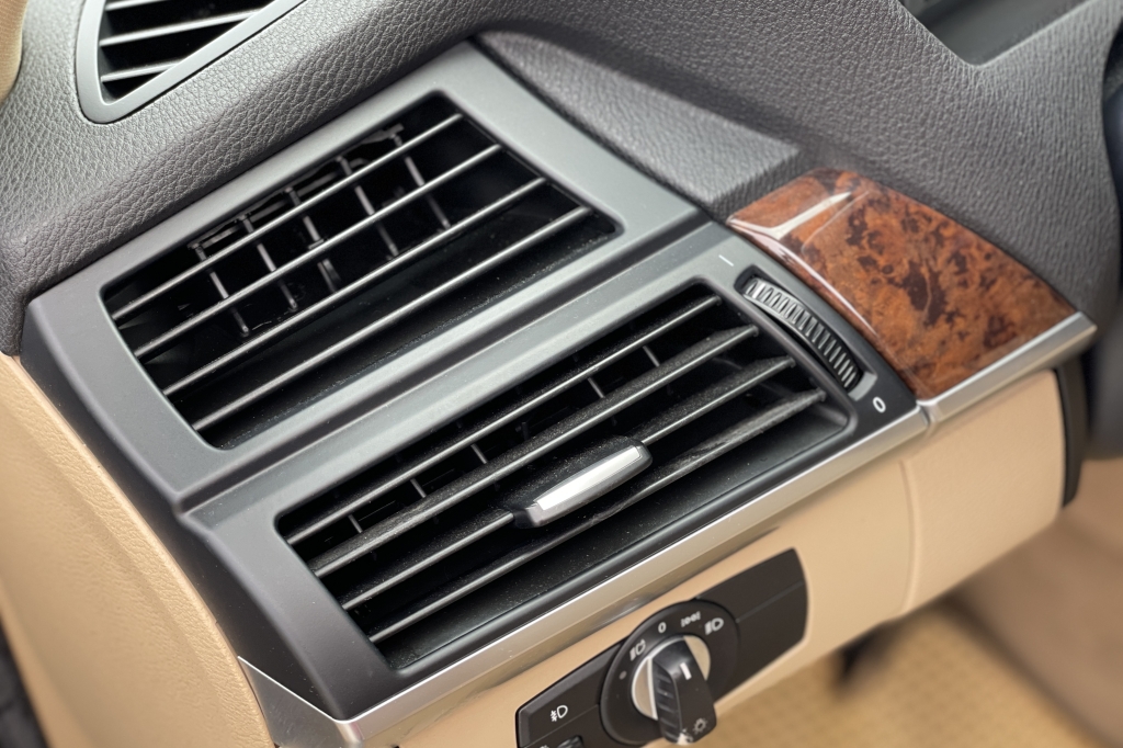 BMW X5 2008 photo 16