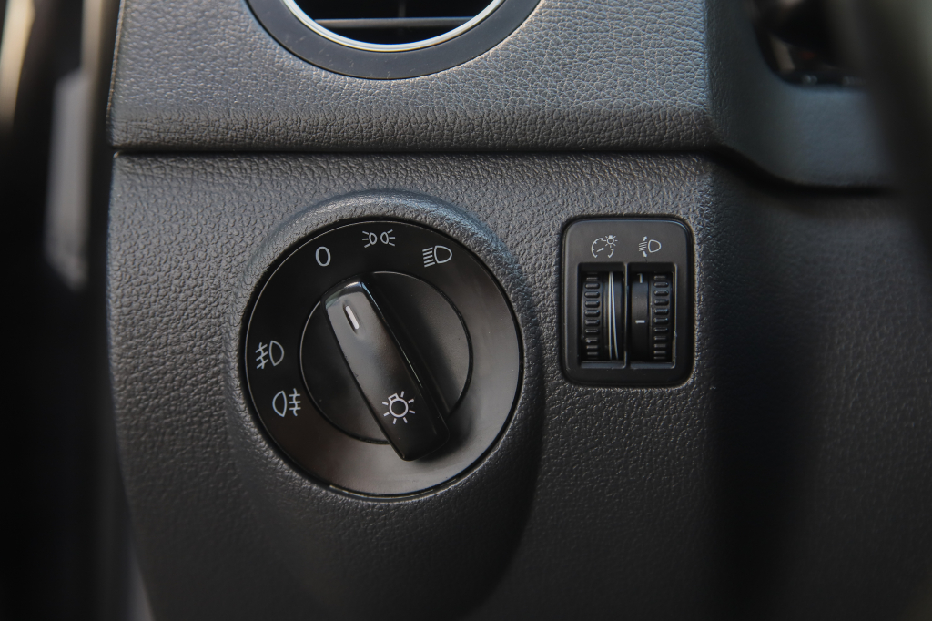 Volkswagen Golf Plus FSI 2005 фото 26