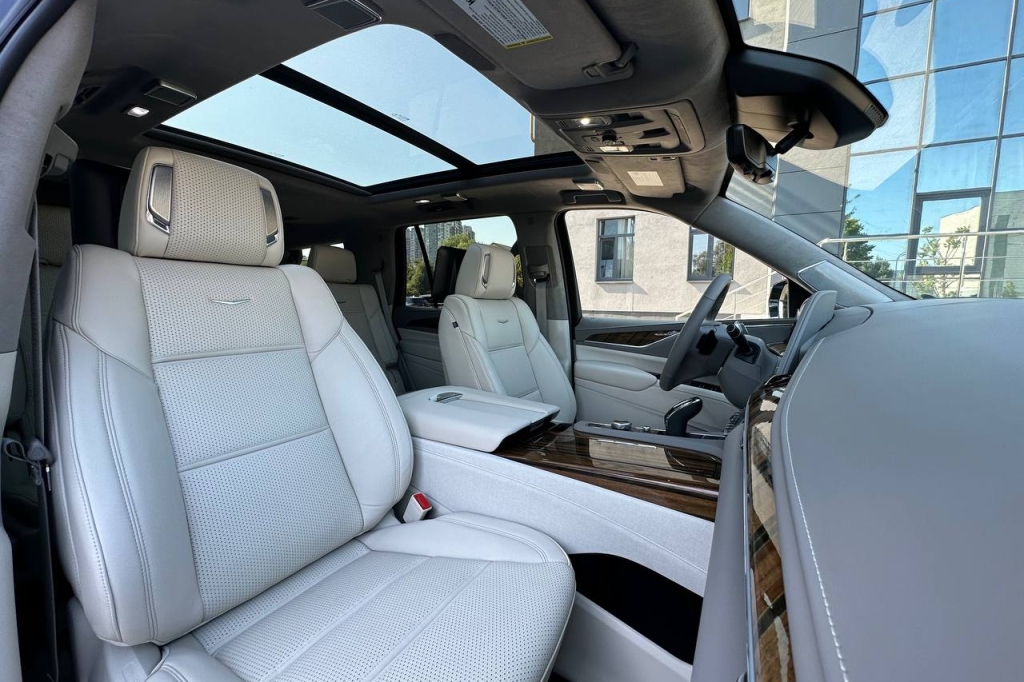 Cadillac Escalade PLATINUM 4WD 2022 фото 15