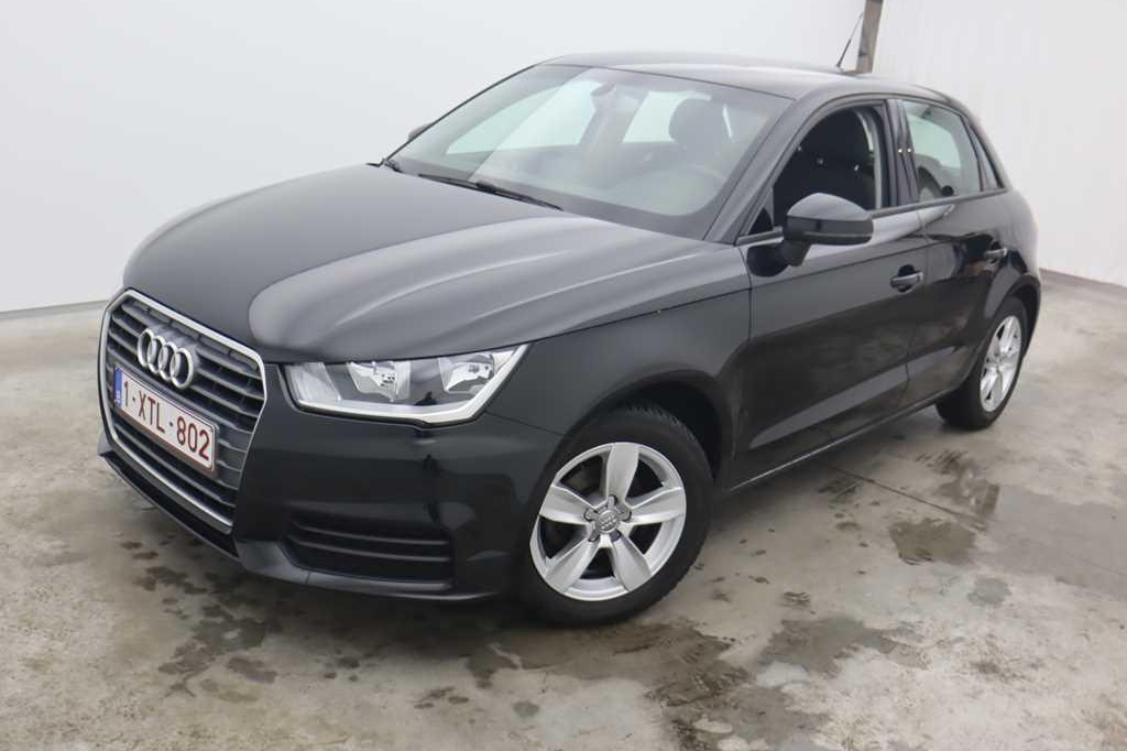 Audi A1 2017 фото 6