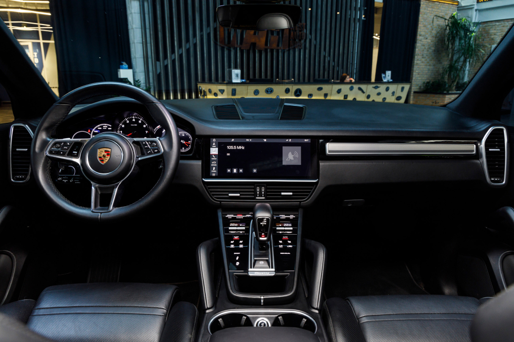 Porsche Cayenne 2018 photo 16