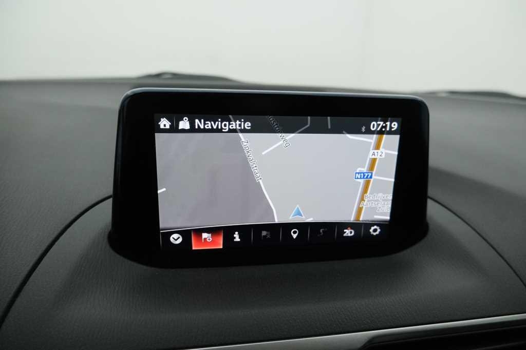 Mazda 3 2017 фото 6