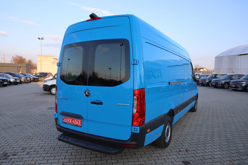 Mercedes-Benz Sprinter 2023 фото 34