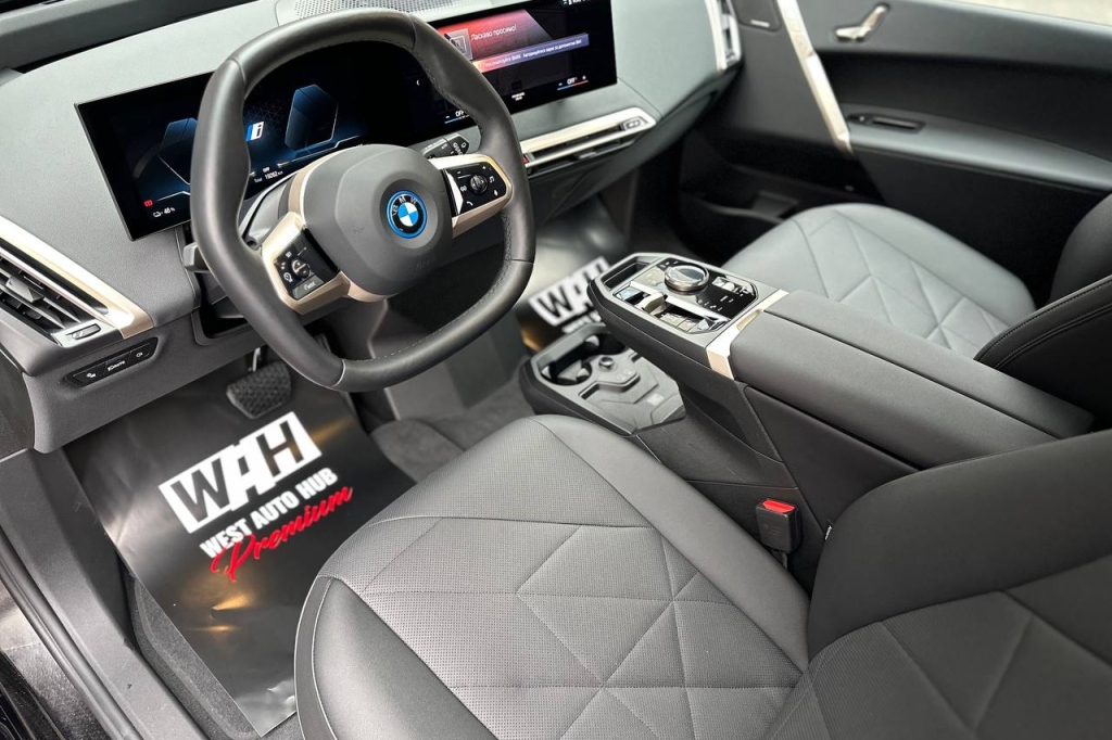 BMW iX xDrive40 2023 photo 9