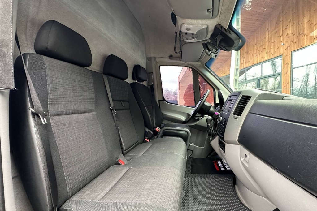 Mercedes-Benz Sprinter 319 CDI Guard B4 2013 photo 12