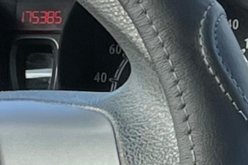 Ford Fiesta 2011 фото 12