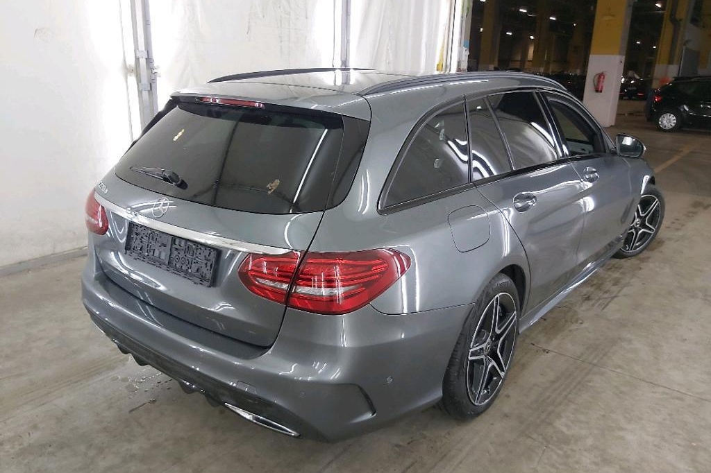 Mercedes-AMG C-Klasse 2019 фото 6