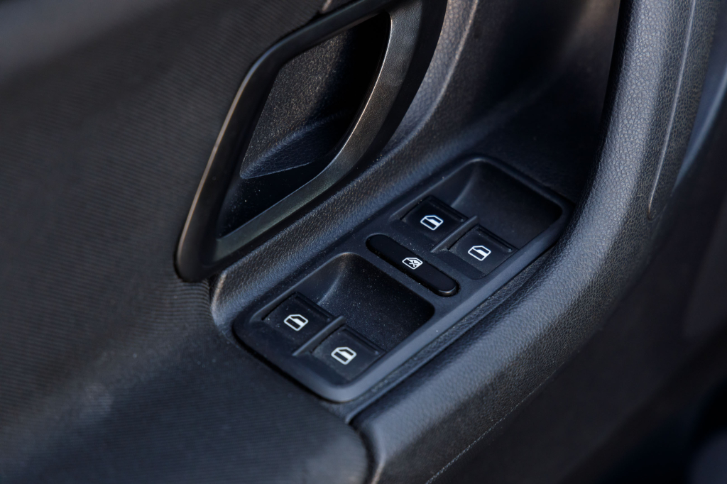 Skoda Fabia 2011 photo 8