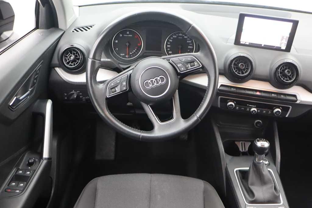 Audi Q2 2017 фото 5