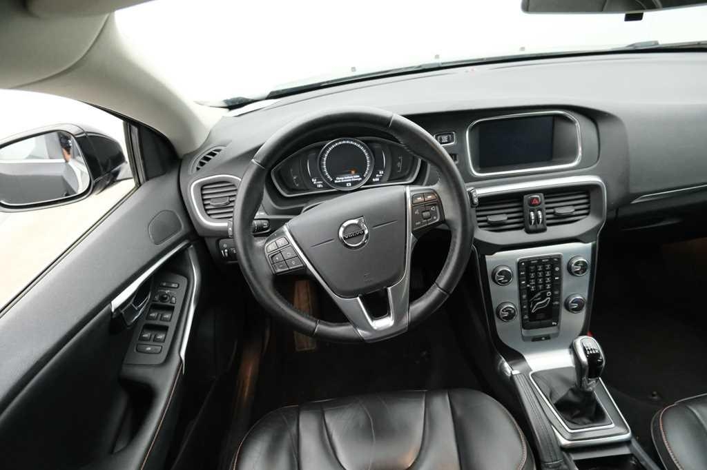 Volvo V40 2016 photo 3