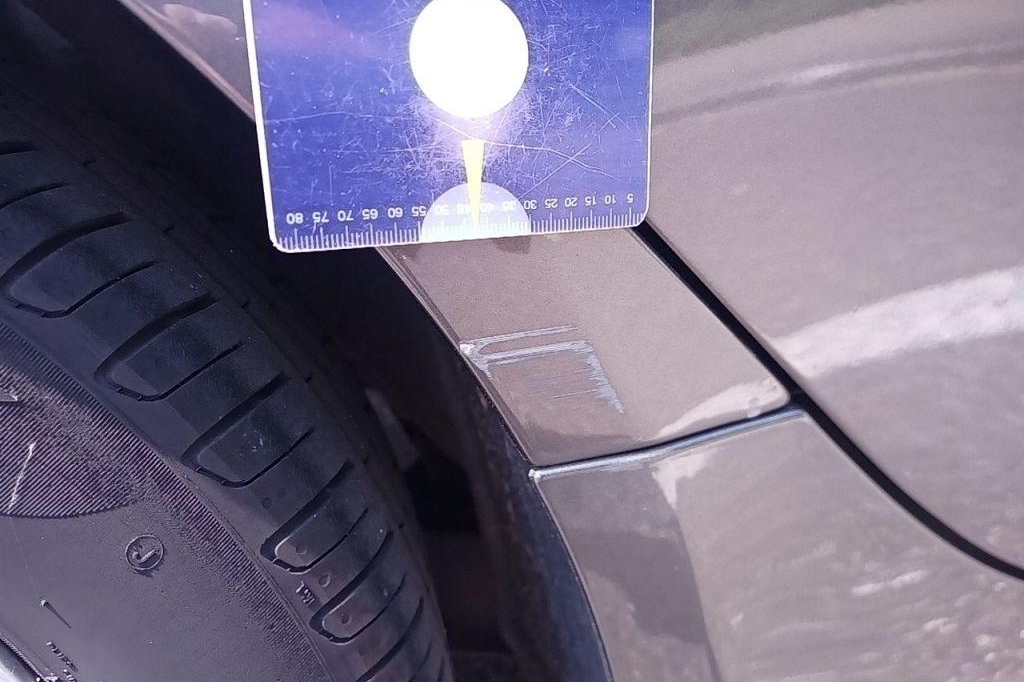 Jaguar XE 2015 фото 27