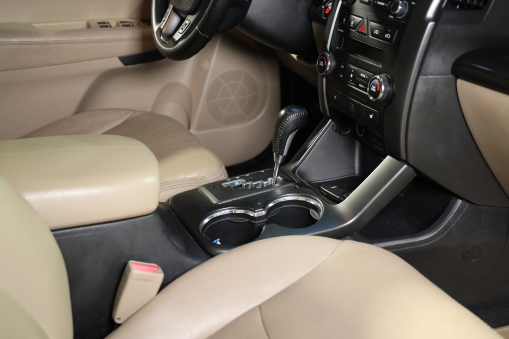 Kia Sorento 2012 photo 35