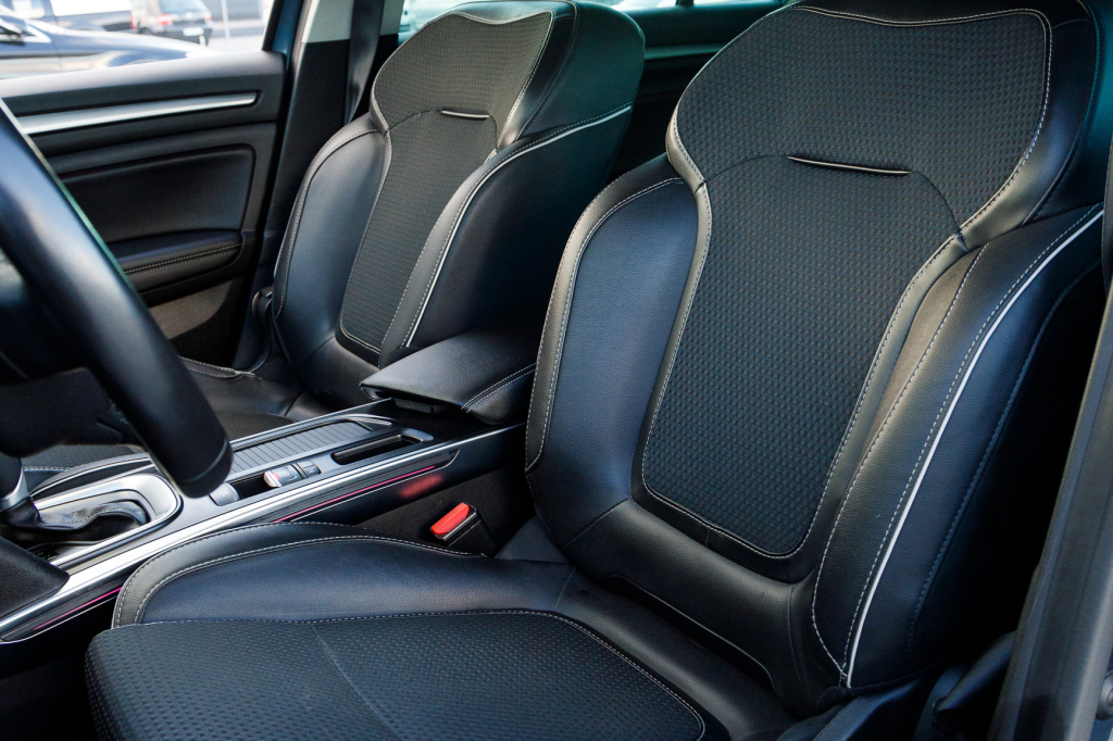 Renault Megane IV BOSE 2016 фото 14