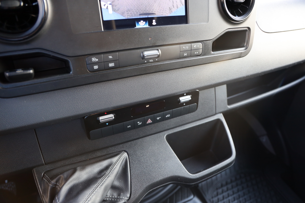 Mercedes-Benz Sprinter 2023 фото 19