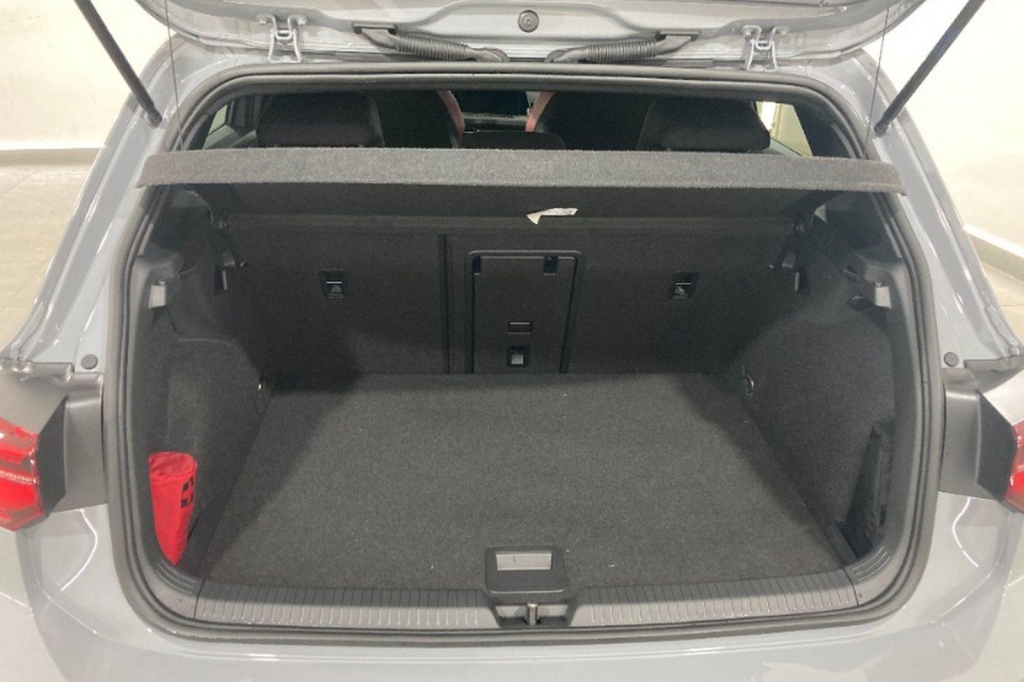 Volkswagen Golf GTI 2021 фото 4