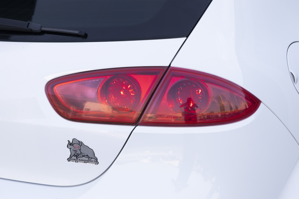 SEAT Leon 2011 фото 5