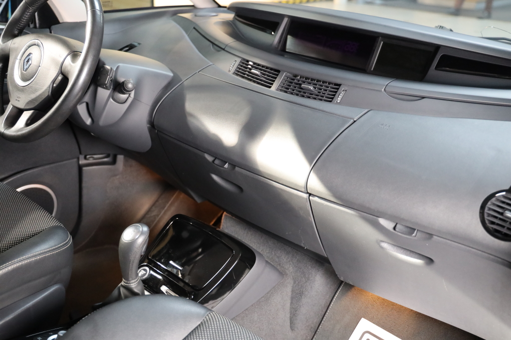 Renault Espace 2014 фото 27