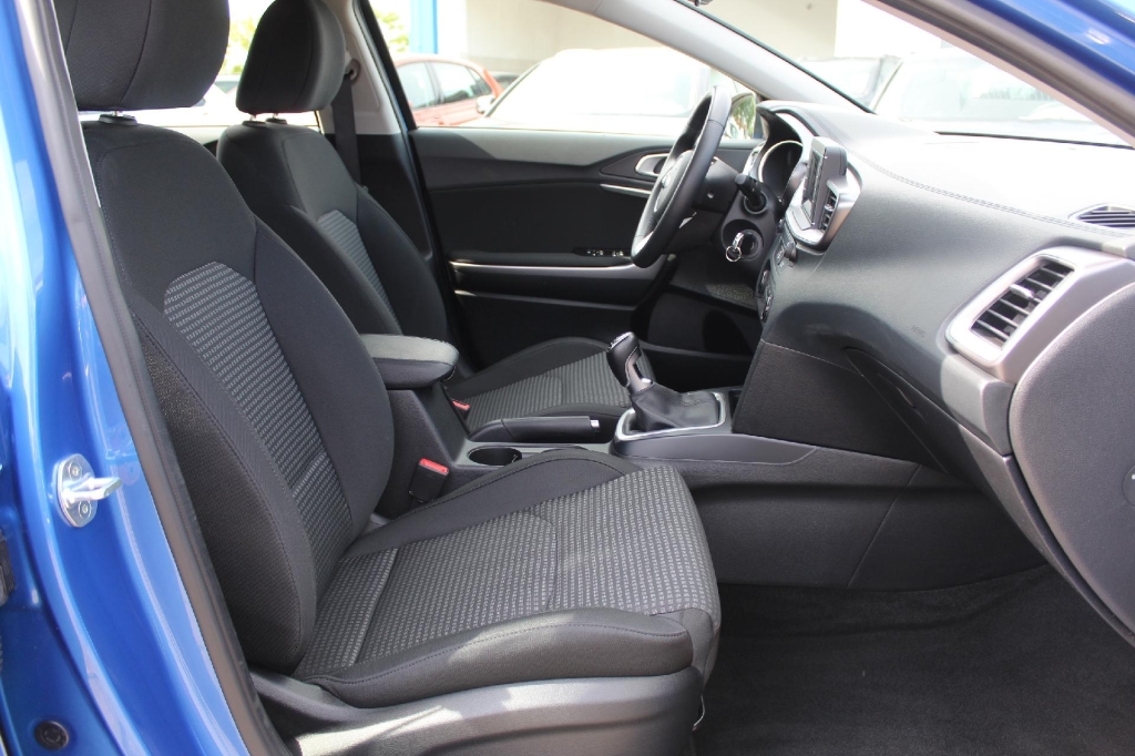 Kia Ceed 2019 фото 2