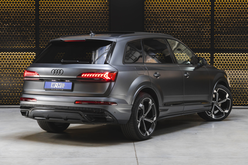 Audi Q7 S-Line 2021 photo 7