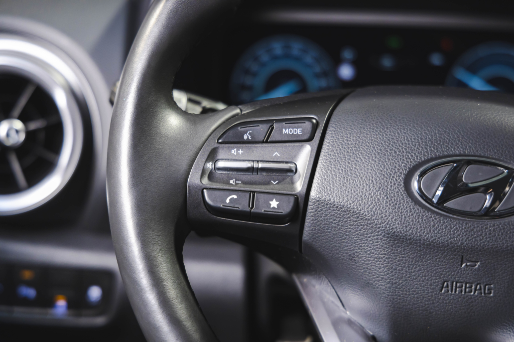 Hyundai Kona Electric 2021 фото 15