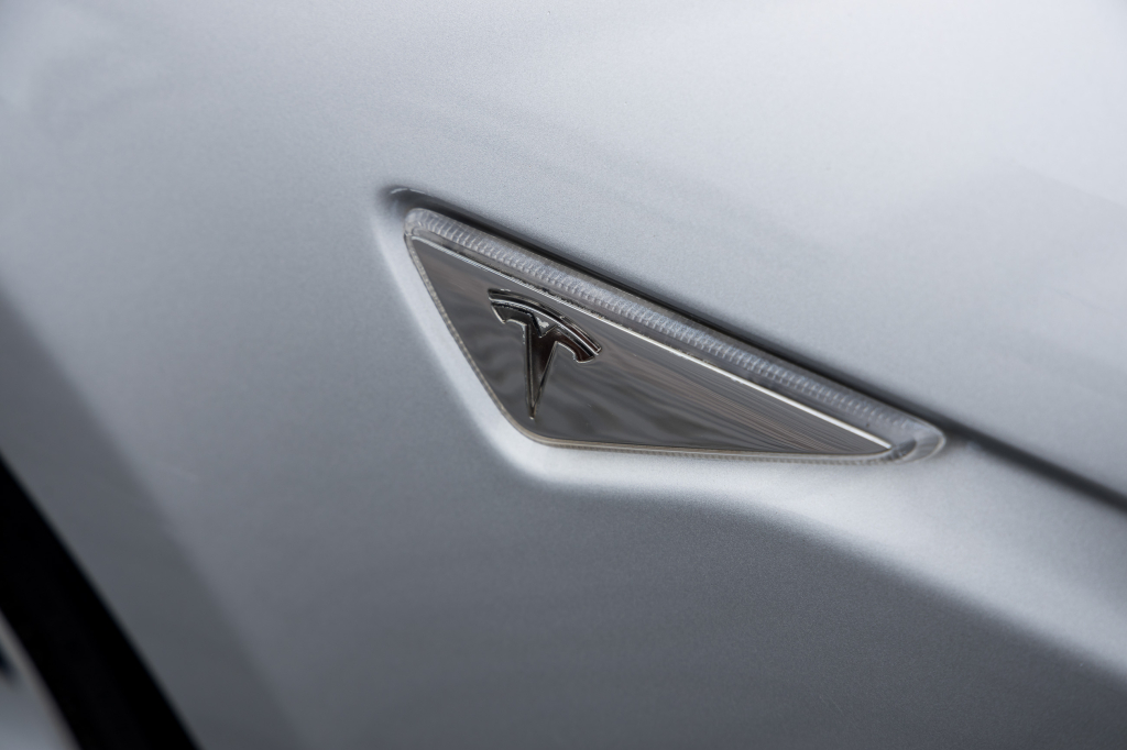 Tesla Model S 70D 2014 фото 9