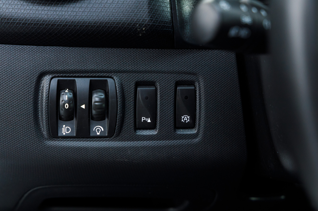 Renault Clio фото 15