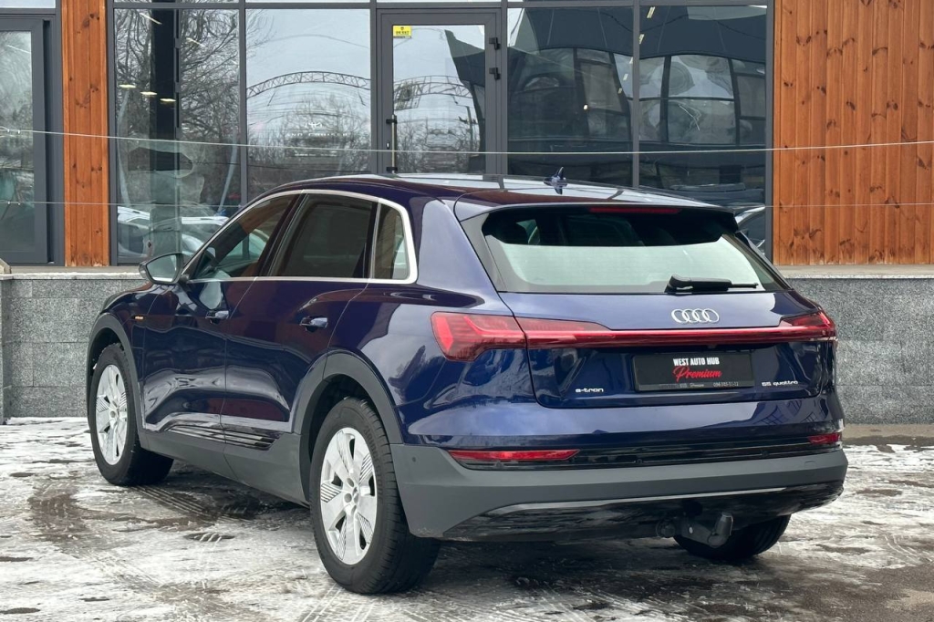 Audi e-tron 95 kWh  2020 фото 4