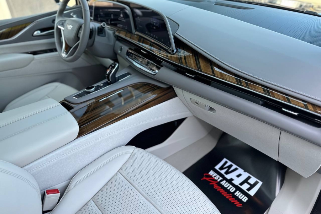 Cadillac Escalade PLATINUM 4WD 2022 фото 14