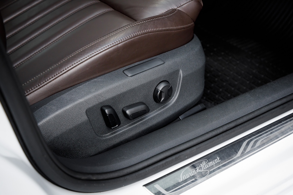 Skoda Superb Laurin & Klement 4x4 2015 фото 17