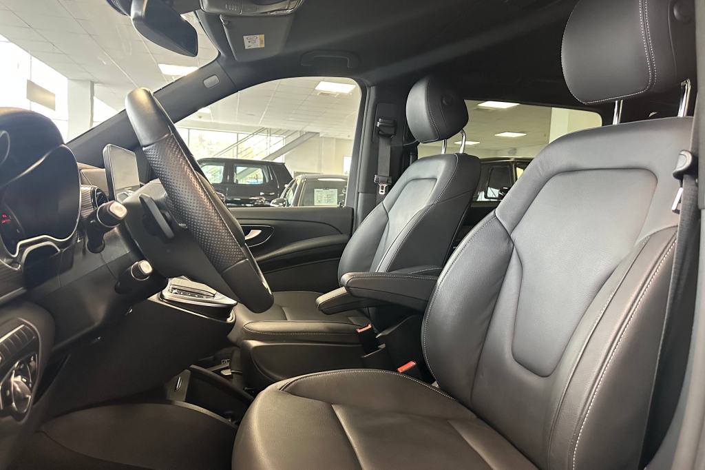 Mercedes-Benz V-Class 300d Extra Long  2023 фото 9