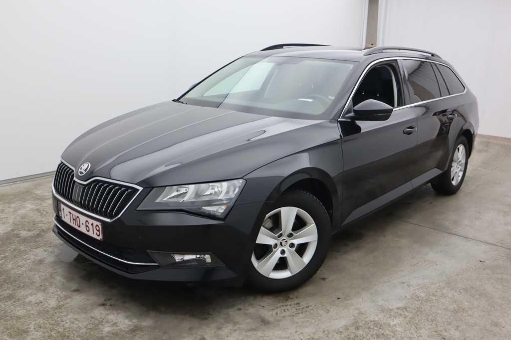 Skoda Superb Combi 2017 photo 6