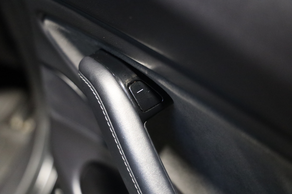 Tesla Model 3 2019 фото 20