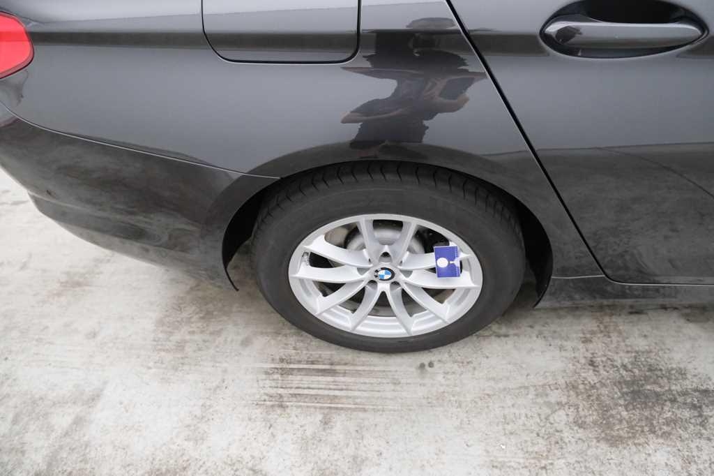 BMW 5 Series 2017 photo 23