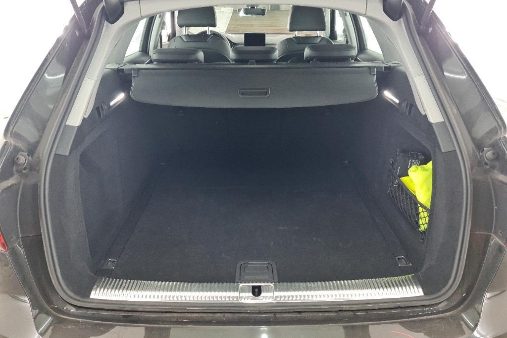 Audi A4 Avant 2018 фото 7