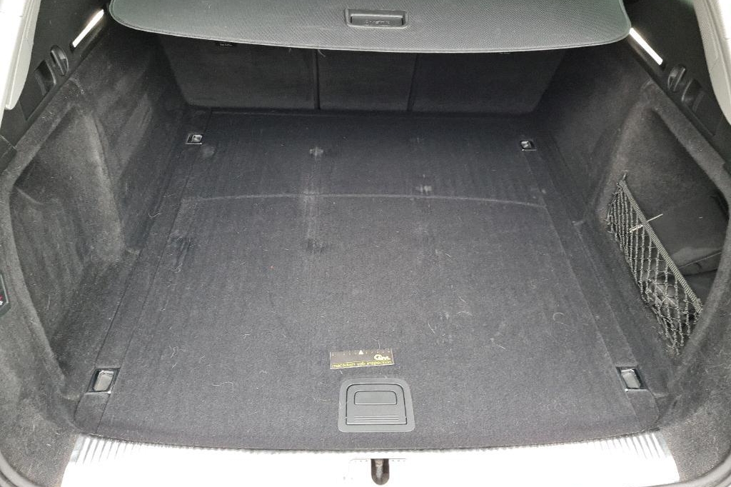 Audi A4 Avant 2017 фото 31