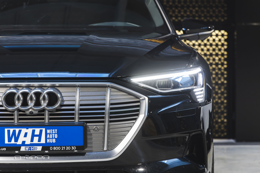 Audi e-tron 2020 фото 3