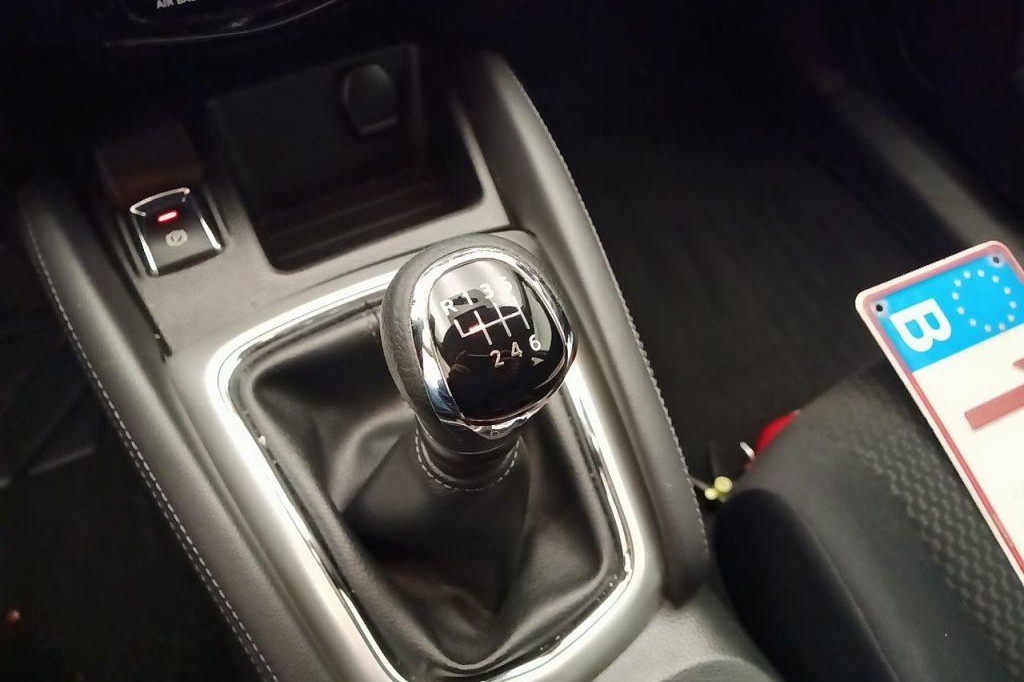 Nissan Qashqai 2017 фото 15