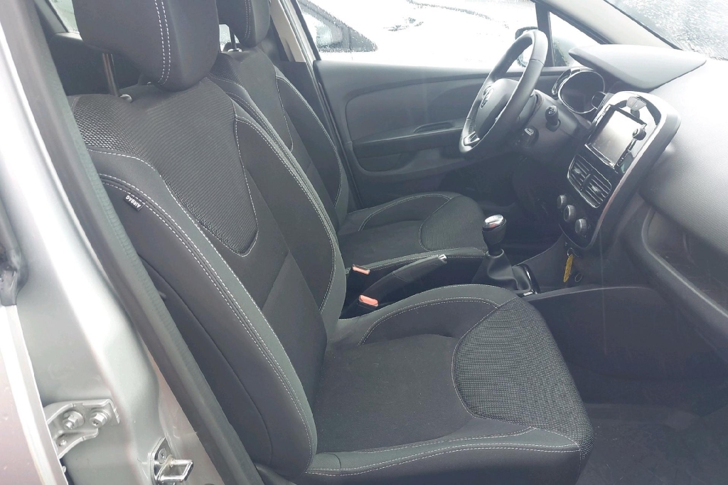 Renault Clio 2018 photo 1