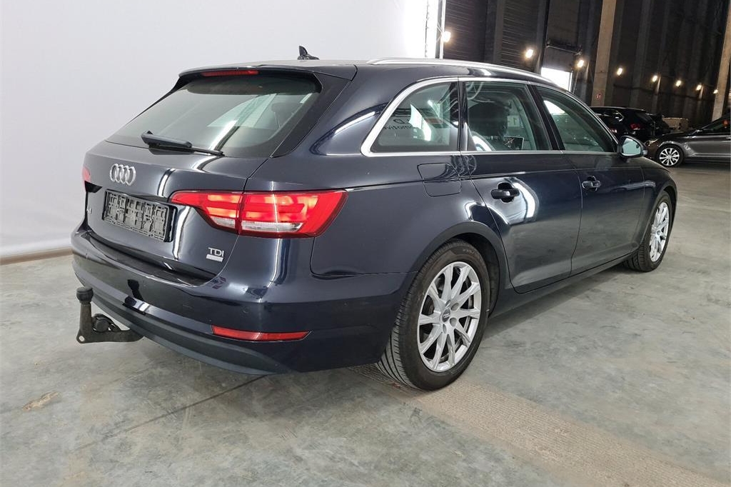 Audi A4 Avant 2016 фото 6