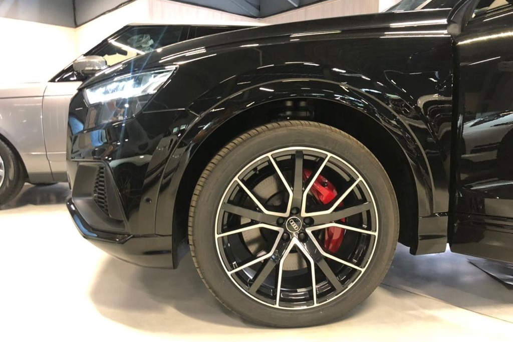 Audi SQ8 507 PS 2021 фото 15