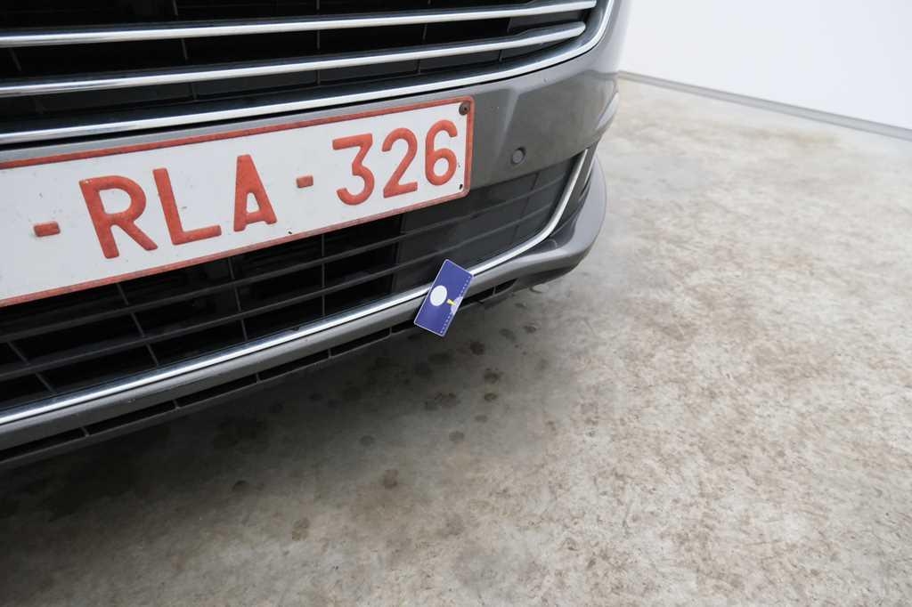 Ford Galaxy 2017 photo 17