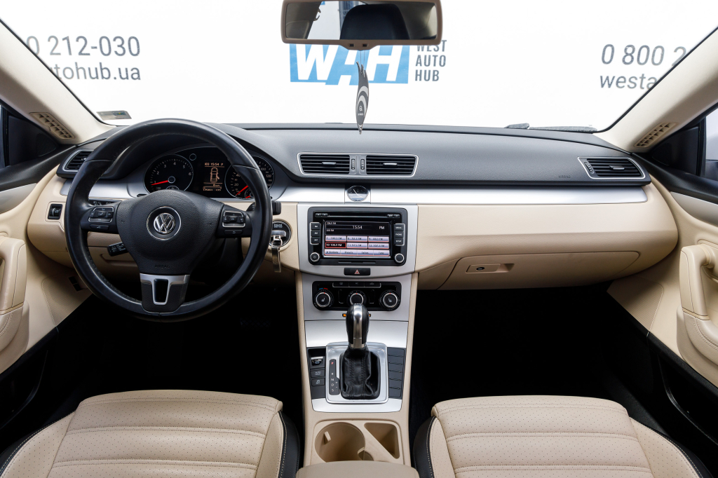 Volkswagen CC Sport 2011 photo 10