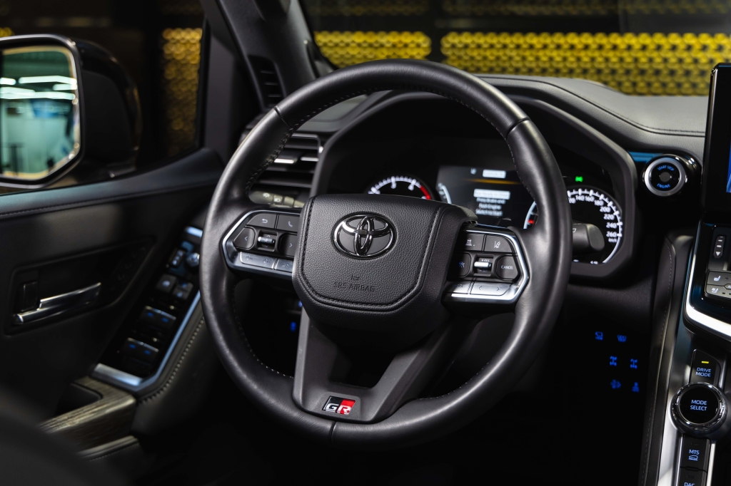 Toyota Land Cruiser GR 2023 фото 26