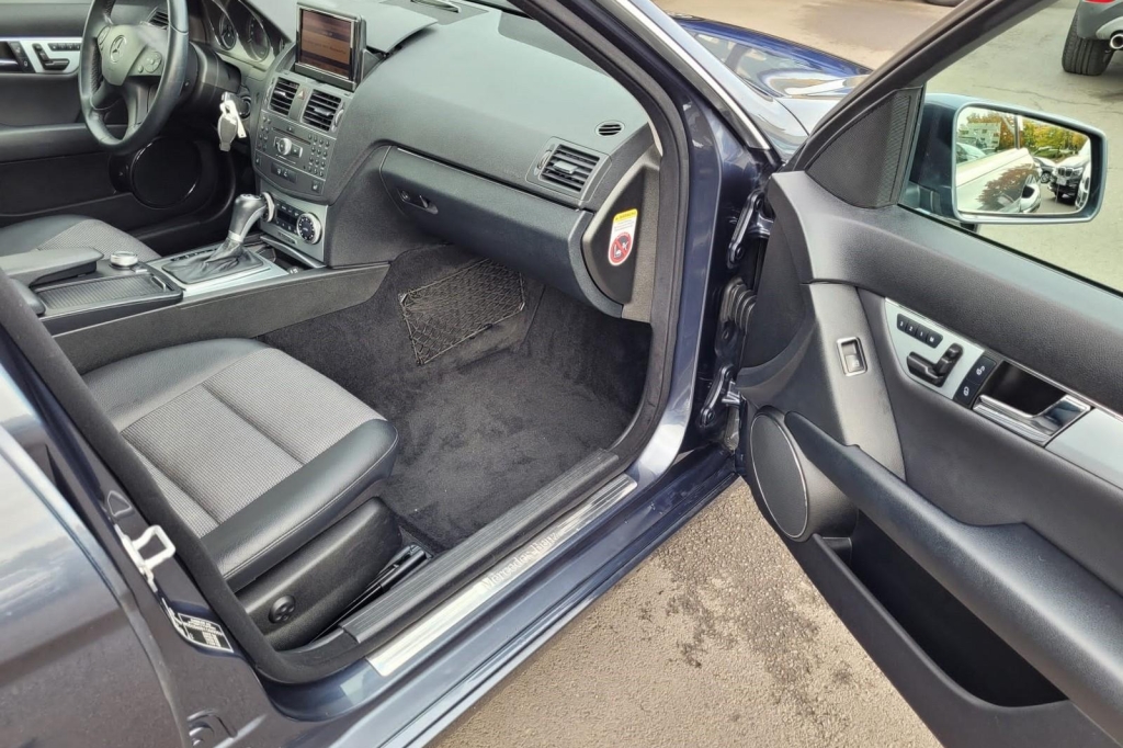 Mercedes-Benz C-Klasse 2010 photo 5
