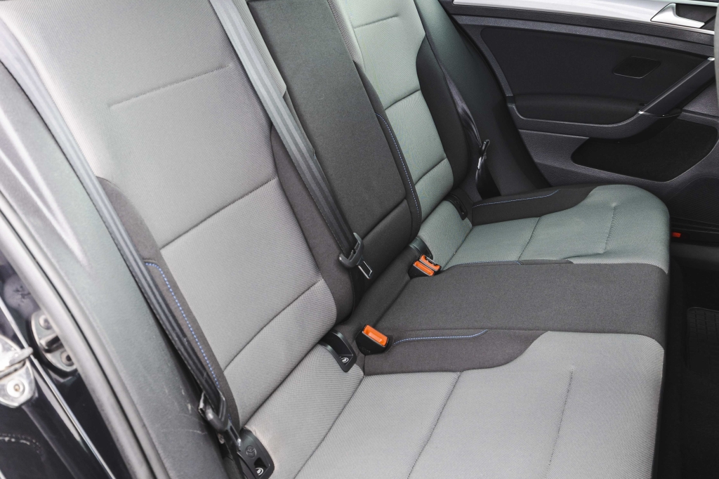 Volkswagen e-Golf 2014 фото 30