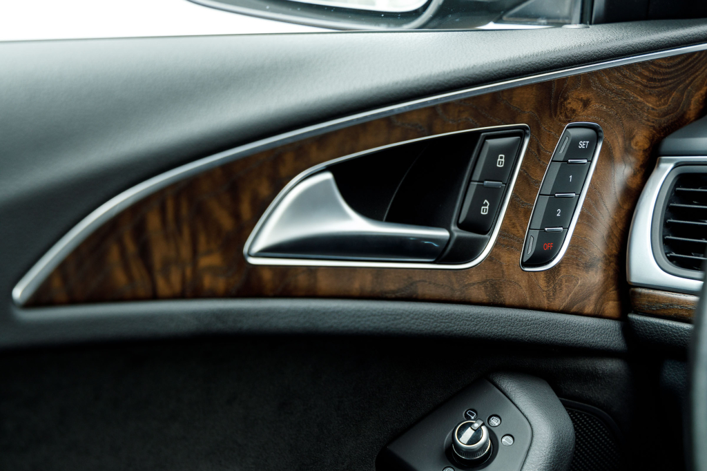 Audi A6 TDI quattro 2016 photo 17