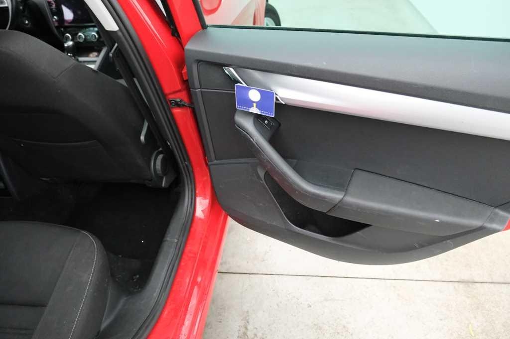 Skoda Octavia Combi 2017 photo 10